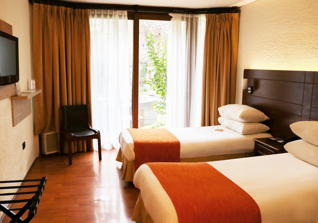 Hotel Y Centro De Eventos Manquehue Las Condes Santiago Buitenkant foto